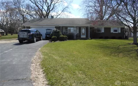 8189 Oakes Rd, Arcanum, OH 45304