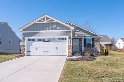 5611 Millbrook Dr, Middletown, OH 45042