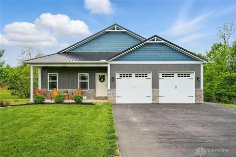 8 Mohican Cv, Sardinia, OH 45171