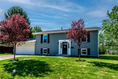 1425 Southwind Dr, Mason, OH 45040