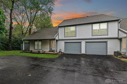 2722 Orchard Run Rd, West Carrollton, OH 45449