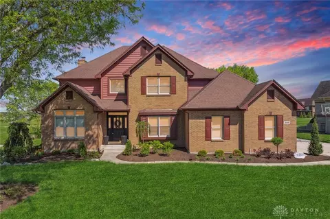 320 Heatherwoode Cir, Springboro, OH 45066