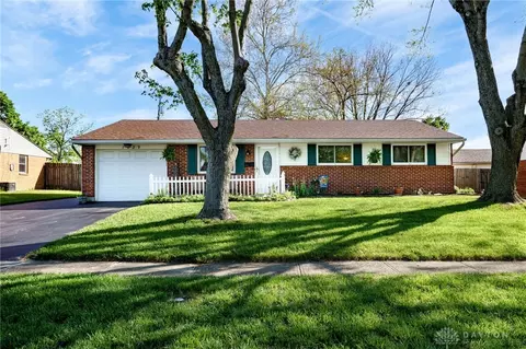 7229 Serpentine Dr, Dayton, OH 45424
