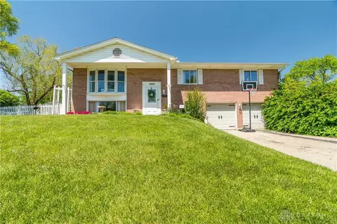 551 Crestgrove Ave, Vandalia, OH 45377