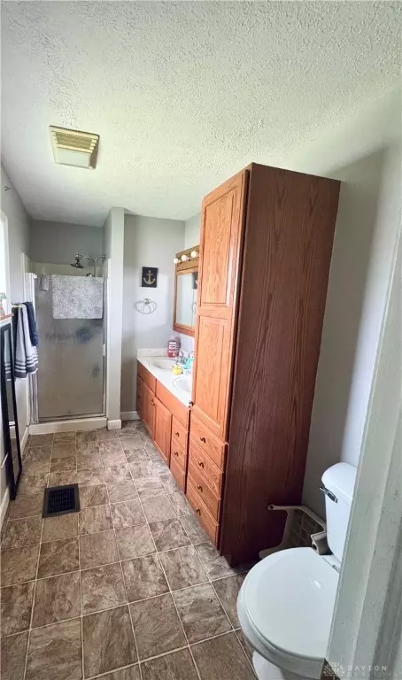 Bath - 105 Vine St, Spring Valley, OH 45370 photo 4 of 4