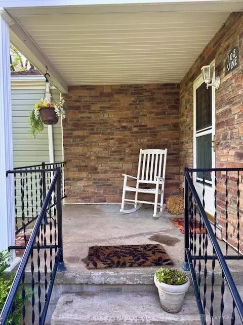 Exterior - 105 Vine St, Spring Valley, OH 45370 photo 3 of 8