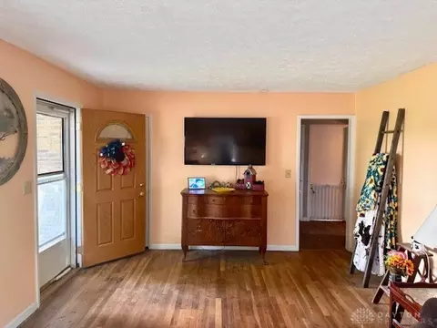 Entry Way - 105 Vine St, Spring Valley, OH 45370 photo 2 of 4