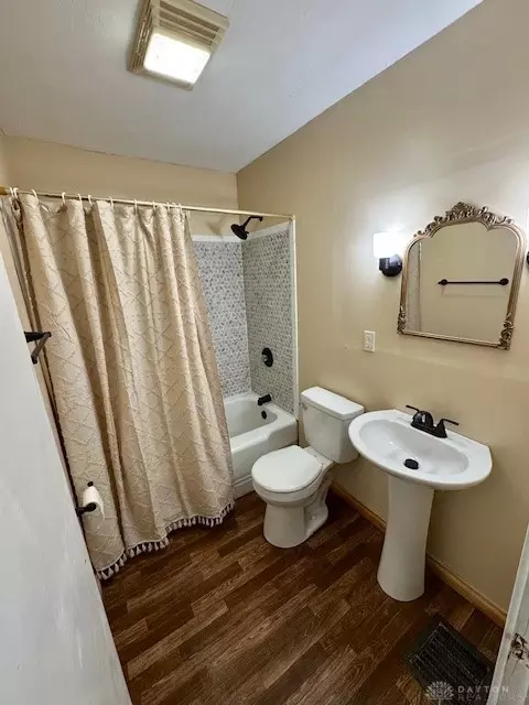 Bath - 105 Vine St, Spring Valley, OH 45370 photo 1 of 4