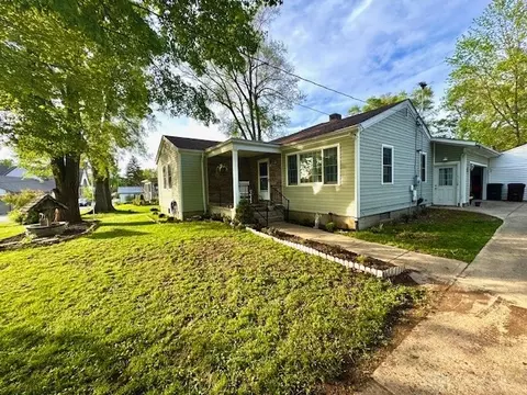 Exterior - 105 Vine St, Spring Valley, OH 45370 photo 2 of 8