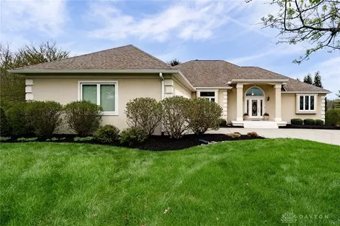 1272 Talon Ridge Ct, Dayton, OH 45440