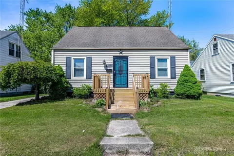 1103 N Burnett Rd, Springfield, OH 45503