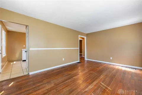 1103 N Burnett Rd, Springfield, OH 45503 photo 10