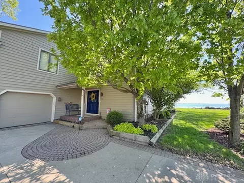 160 Southmoor Shores Dr, Saint Marys, OH 45885