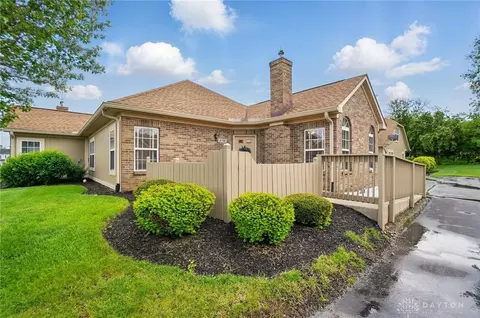 2792 Austin Pl #9, Beavercreek, OH 45431