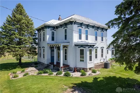 3157 Byrket Rd, Greenville, OH 45331