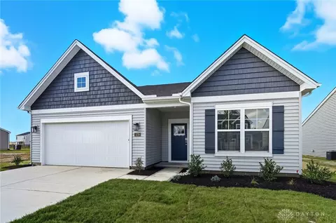 1279 Blue Spruce Ln, Wilmington, OH 45177