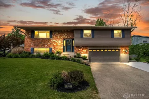 705 Nottingham Pl, Miamisburg, OH 45342