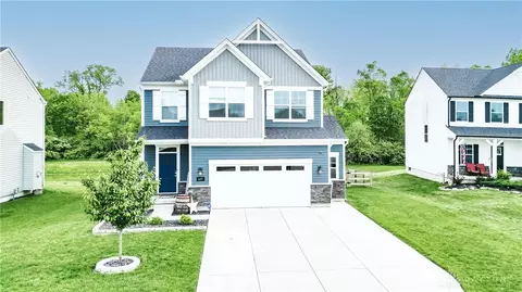 637 Maxwell Ct, Germantown, OH 45327
