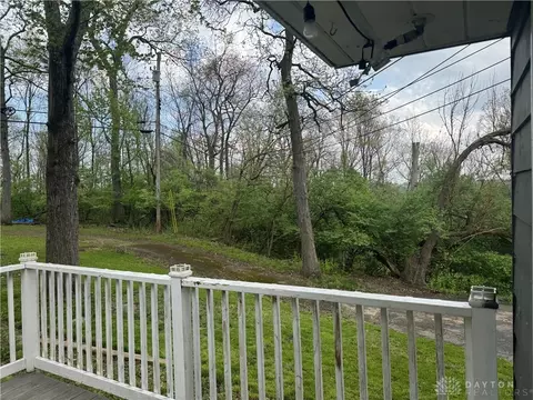 Exterior - 1614 Miracle Mile, Springfield, OH 45503 photo 3 of 4
