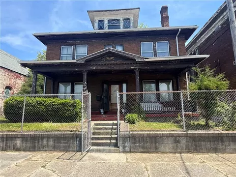 416 N Conover St, Dayton, OH 45402