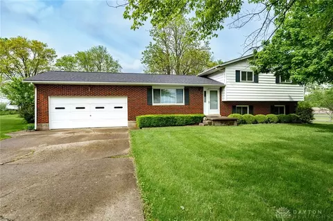 11237 Hemple Rd, Farmersville, OH 45325