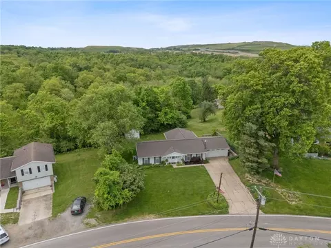 3249 Crest Rd, Cincinnati, OH 45251 photo 3