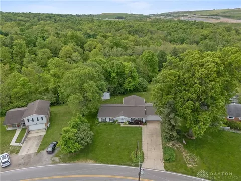 3249 Crest Rd, Cincinnati, OH 45251 photo 4