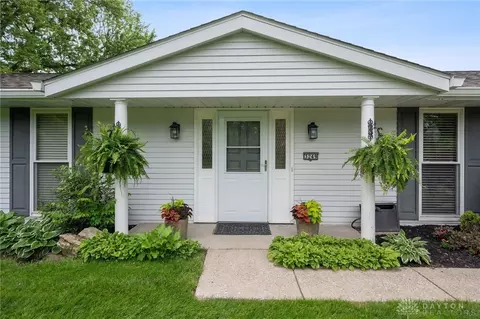 3249 Crest Rd, Cincinnati, OH 45251 photo 11
