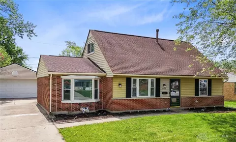7772 Redbank Ln, Dayton, OH 45424