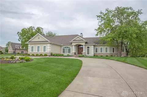 Exterior - 1192 Waters Edge Dr, Centerville, OH 45458 photo 6 of 26