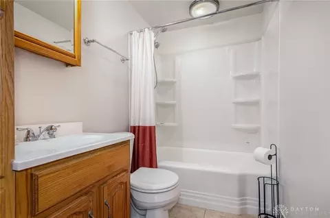 1483 S Burnett Rd, Springfield, OH 45505 photo 15