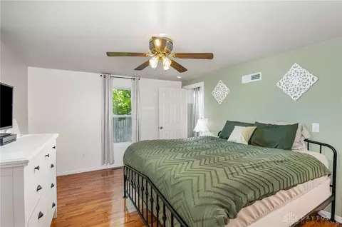 1483 S Burnett Rd, Springfield, OH 45505 photo 10