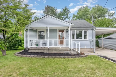 1483 S Burnett Rd, Springfield, OH 45505 photo 2