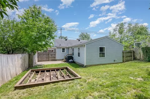1483 S Burnett Rd, Springfield, OH 45505 photo 16