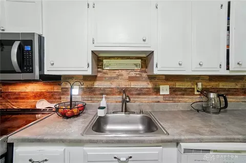 2234 Rubicon Pl, Forest Park, OH 45240 photo 8
