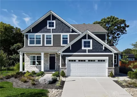 1225 Waterbury Dr, Carlisle, OH 45005