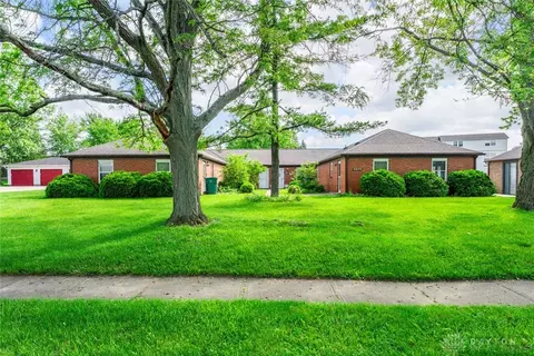8374 Washington Vlg, Washington Township, OH 45458