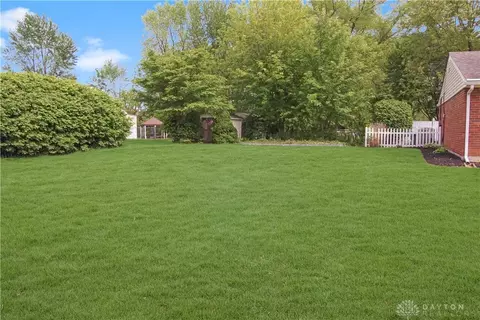 4948 Arrowhead Dr, Kettering, OH 45440 photo 40