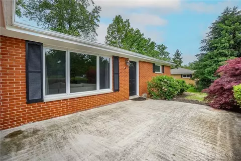 7387 Robin Dr, Maineville, OH 45039 photo 2
