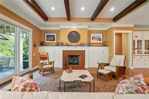 Living - 7502 Euclid Ave, Cincinnati, OH 45243 photo 3 of 5