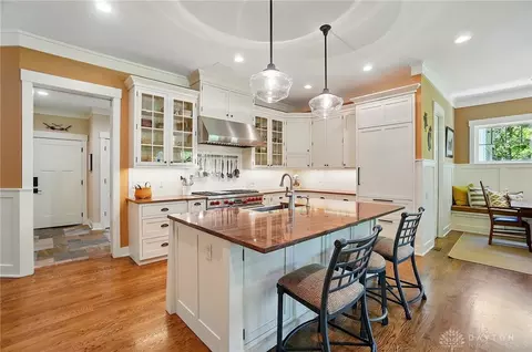 Kitchen - 7502 Euclid Ave, Cincinnati, OH 45243 photo 2 of 8