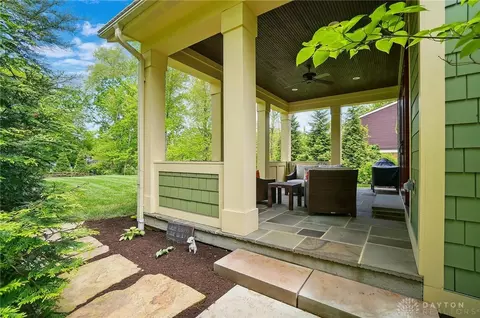 Exterior - 7502 Euclid Ave, Cincinnati, OH 45243 photo 7 of 15