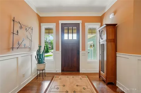 Entry Way - 7502 Euclid Ave, Cincinnati, OH 45243 photo 1 of 8