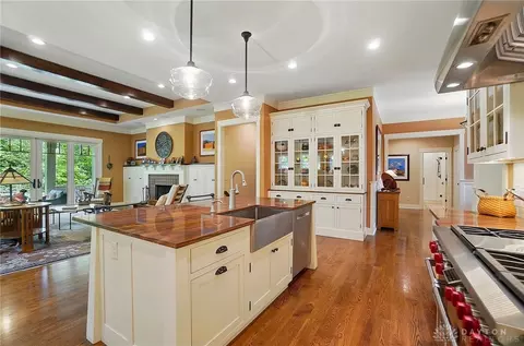 Kitchen - 7502 Euclid Ave, Cincinnati, OH 45243 photo 7 of 8