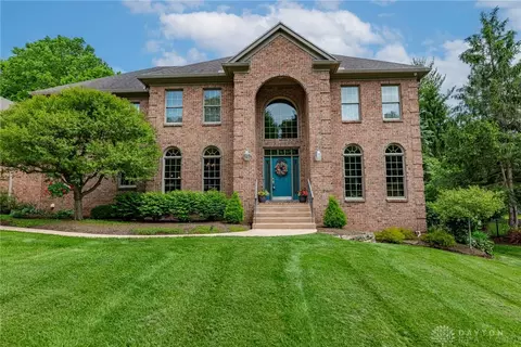 1370 Soaring Heights Dr, Dayton, OH 45440
