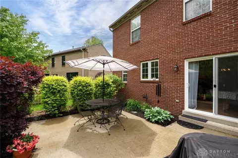 Exterior - 280 Thomas Dr, Springboro, OH 45066 photo 7 of 8