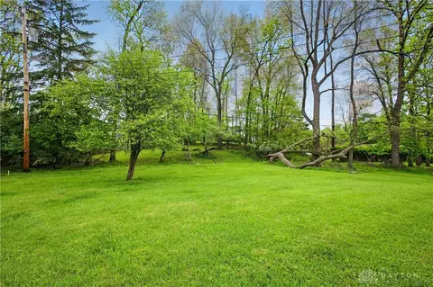 Exterior - 1730 Miracle Mile, Springfield, OH 45503 photo 8 of 9