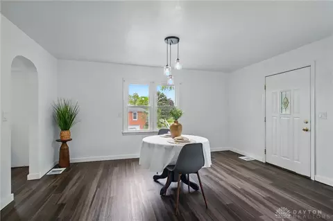Dining - 1730 Miracle Mile, Springfield, OH 45503 photo 1 of 1