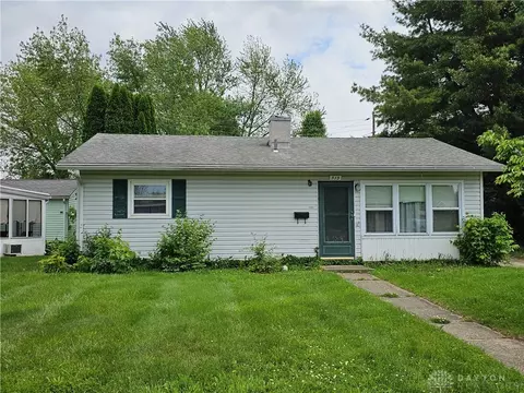 513 Layne Dr, Xenia, OH 45385