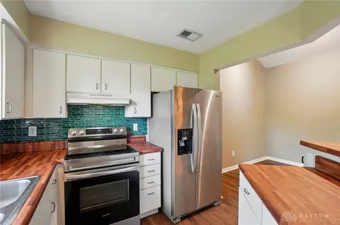 Kitchen - 1175 Captains Brg, Dayton, OH 45458 photo 3 of 3